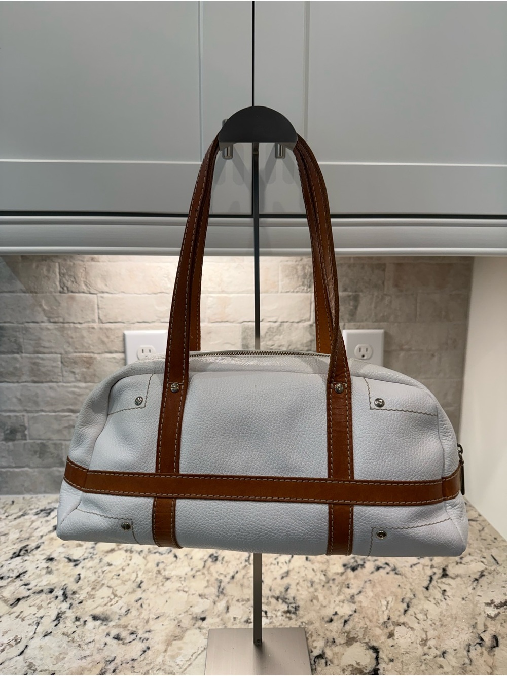 Marco Buggiani EUC White Pebbled Leather East-West Shoulder Bag